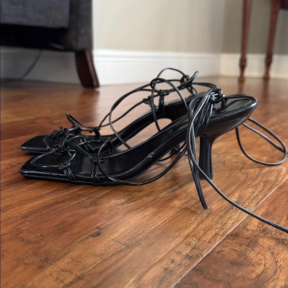 Jeffrey Campbell Vipera Leather Lace Up Sandal Black Size 8